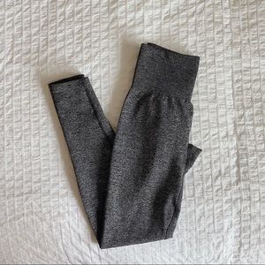 NVGTN Scrunch Leggings